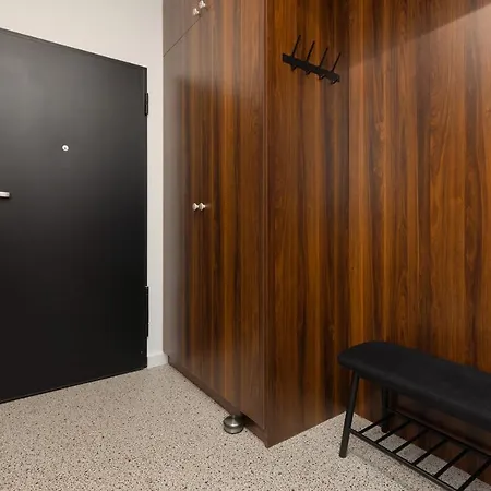 Trendy & Spacious 3-room Wilanow By Renters Apartment Warsaw