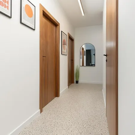 Trendy & Spacious 3-room Wilanow By Renters * Warsaw