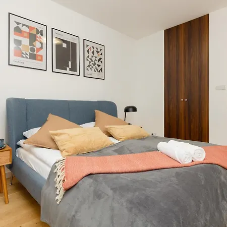 Trendy & Spacious 3-room Wilanow By Renters * Warschau