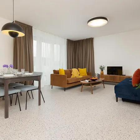 Apartment Trendy & Spacious 3-room Wilanow By Renters *