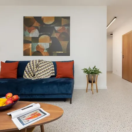Trendy & Spacious 3-room Wilanow By Renters * Warsaw