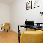 Trendy & Spacious 3-room Wilanow By Renters Apartment